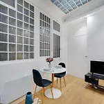Apartment For 2 People In Bastille